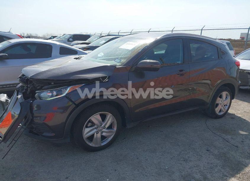 Photo 2 of 2019 Honda Hr-v EX-L (VIN 3CZRU5H76KM706765)