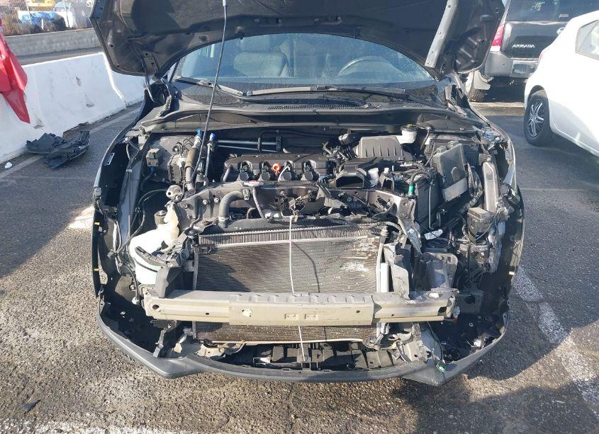 Photo 6 of 2017 Honda Hr-v EX-L (VIN 3CZRU5H77HM723180)