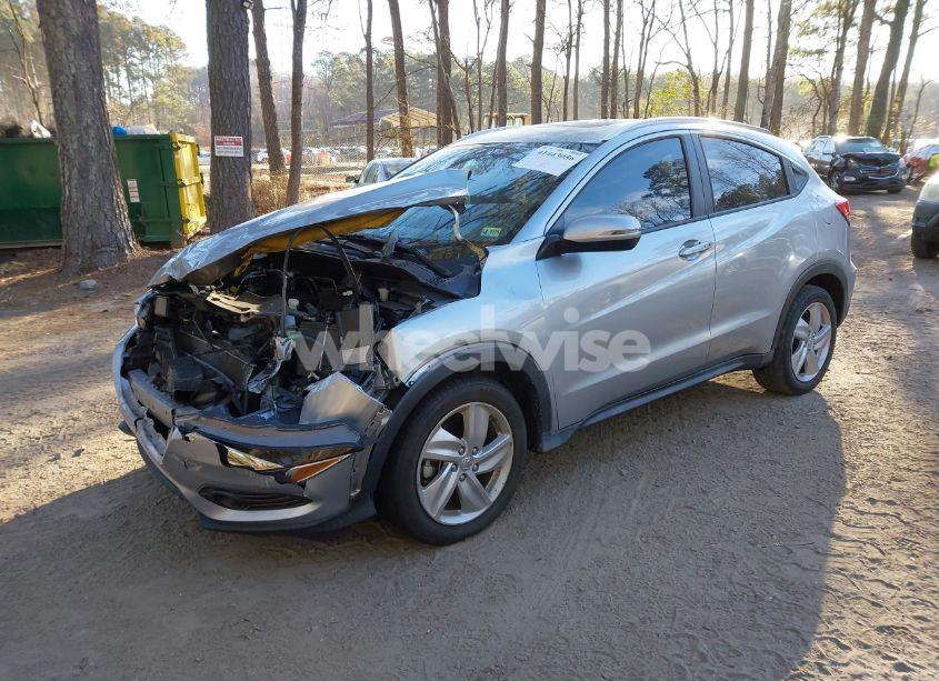 Photo 2 of 2019 Honda Hr-v EX-L (VIN 3CZRU5H77KM712817)