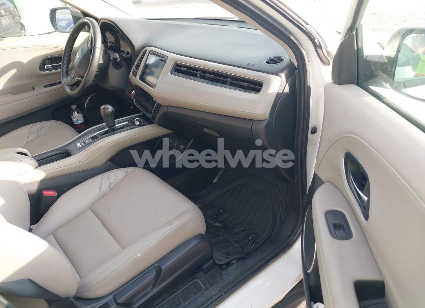 Photo 5 of 2016 Honda Hr-v EX-L (VIN 3CZRU5H7XGM738951)