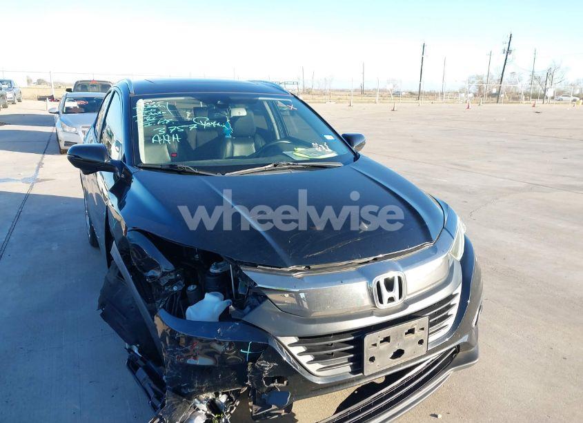 Photo 6 of 2019 Honda Hr-v EX-L (VIN 3CZRU5H7XKM718739)