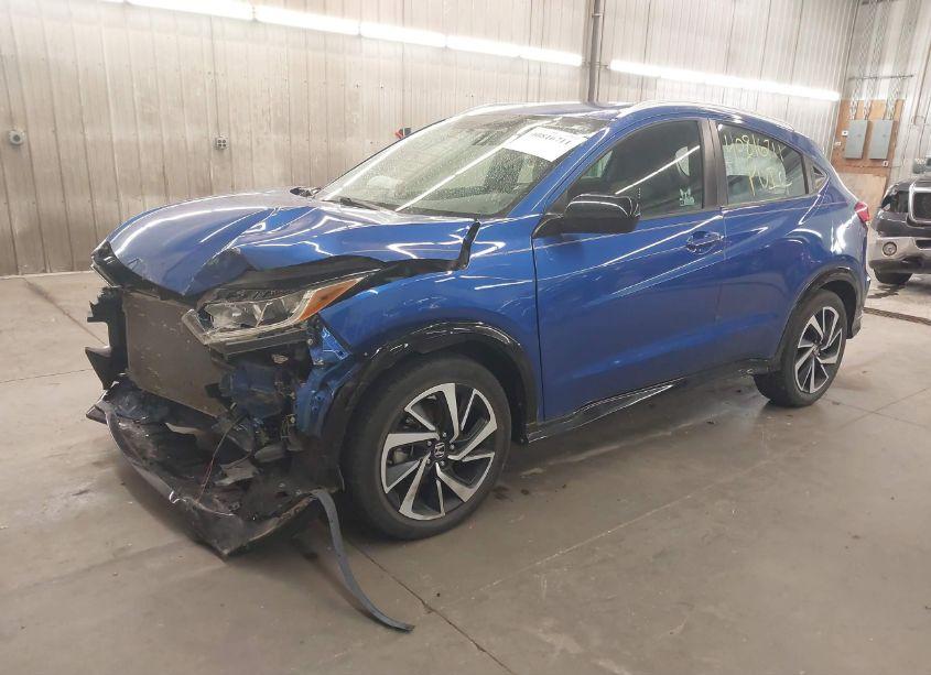 Photo 2 of 2019 Honda Hr-v SPORT (VIN 3CZRU6H10KG719642)