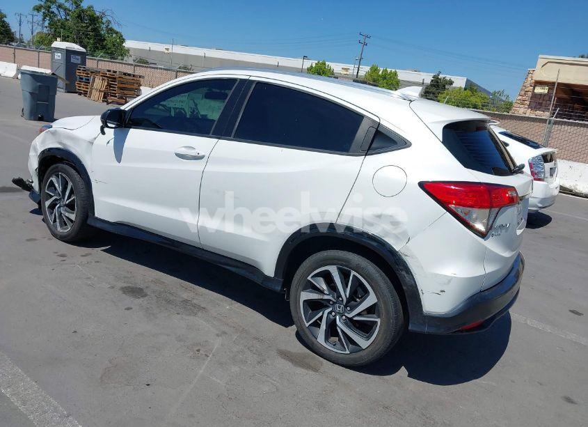 Photo 3 of 2020 Honda Hr-v AWD SPORT (VIN 3CZRU6H10LM703072)