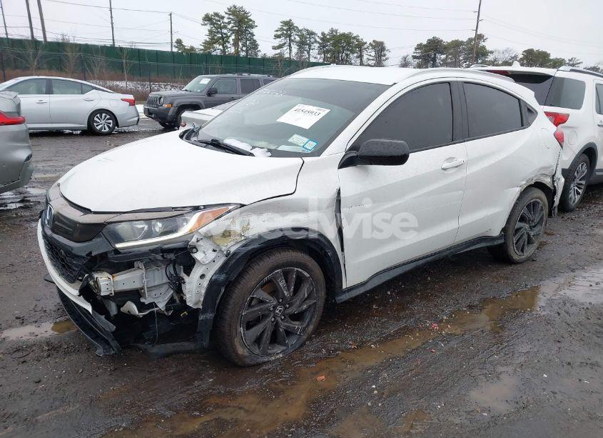 Photo 2 of 2021 Honda Hr-v AWD SPORT (VIN 3CZRU6H10MM718317)
