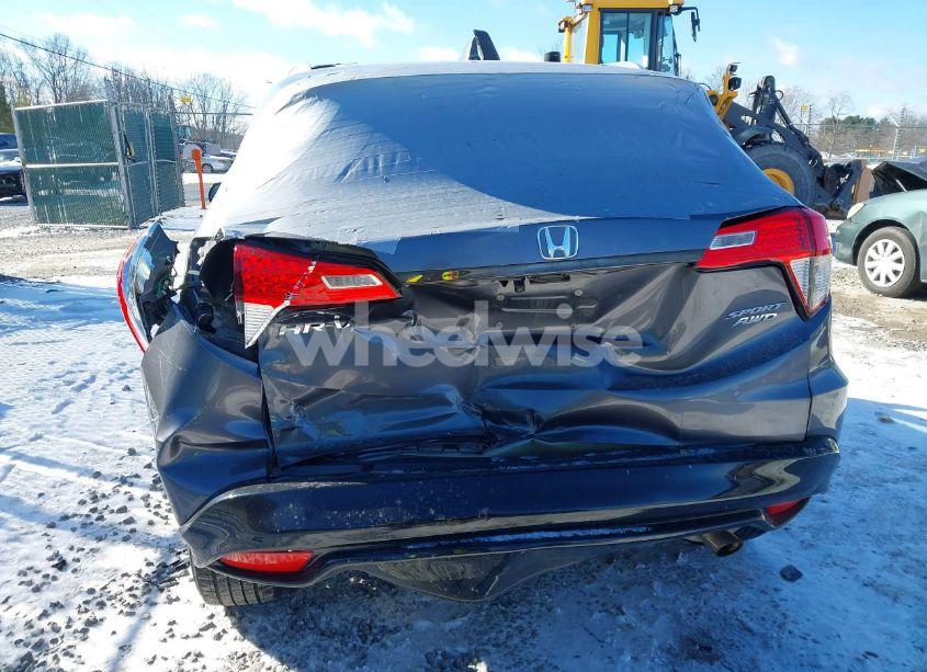 Photo 6 of 2021 Honda Hr-v AWD SPORT (VIN 3CZRU6H10MM740334)