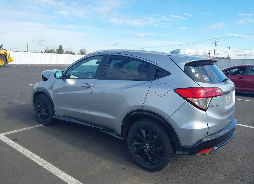 Photo 3 of 2022 Honda Hr-v AWD SPORT (VIN 3CZRU6H10NM715189)
