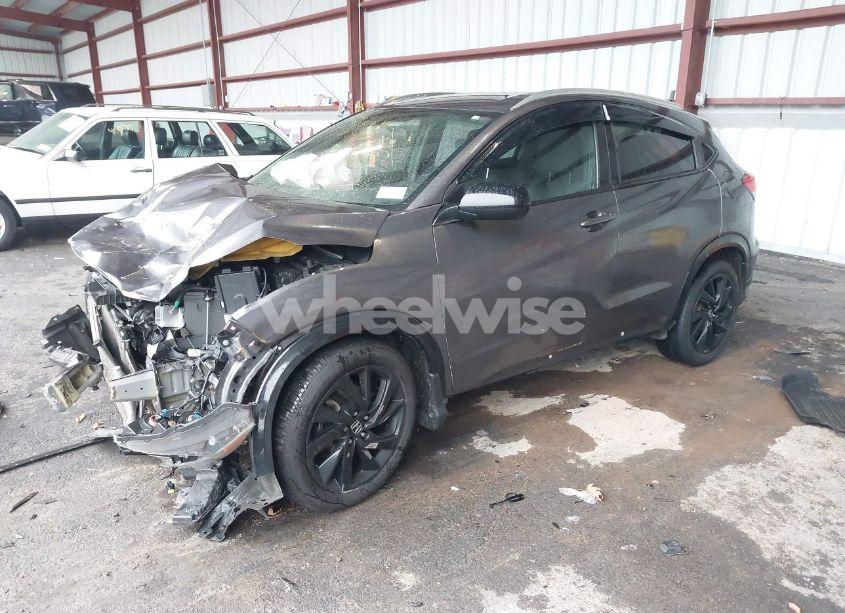 Photo 2 of 2022 Honda Hr-v AWD SPORT (VIN 3CZRU6H10NM754302)