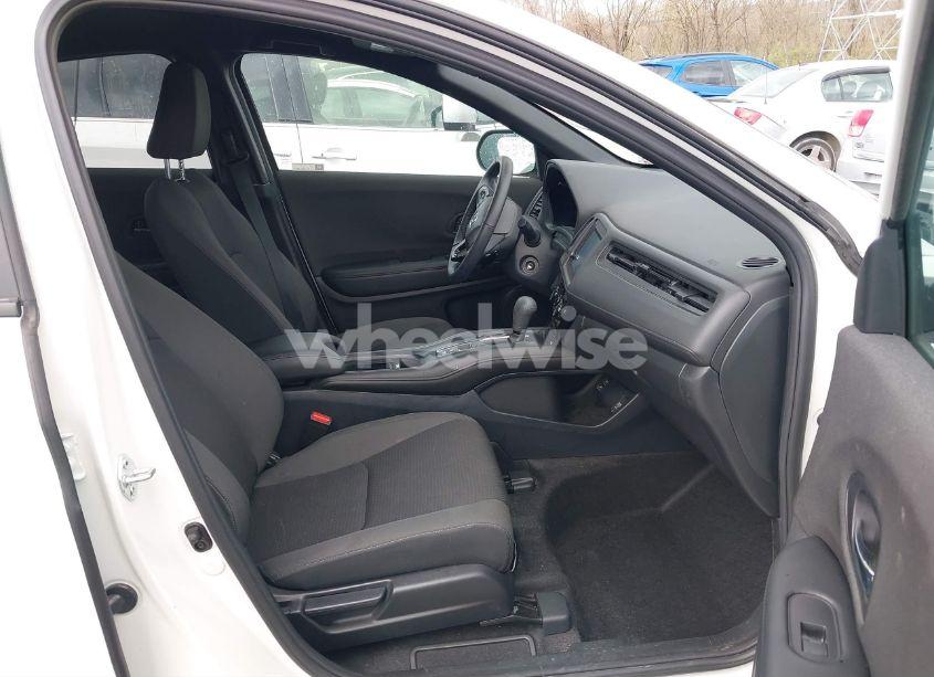 Photo 5 of 2022 Honda Hr-v AWD SPORT (VIN 3CZRU6H10NM774212)