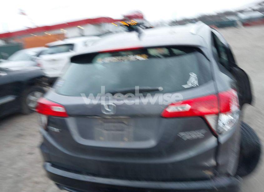 Photo 16 of 2019 Honda Hr-v SPORT (VIN 3CZRU6H11KG725644)