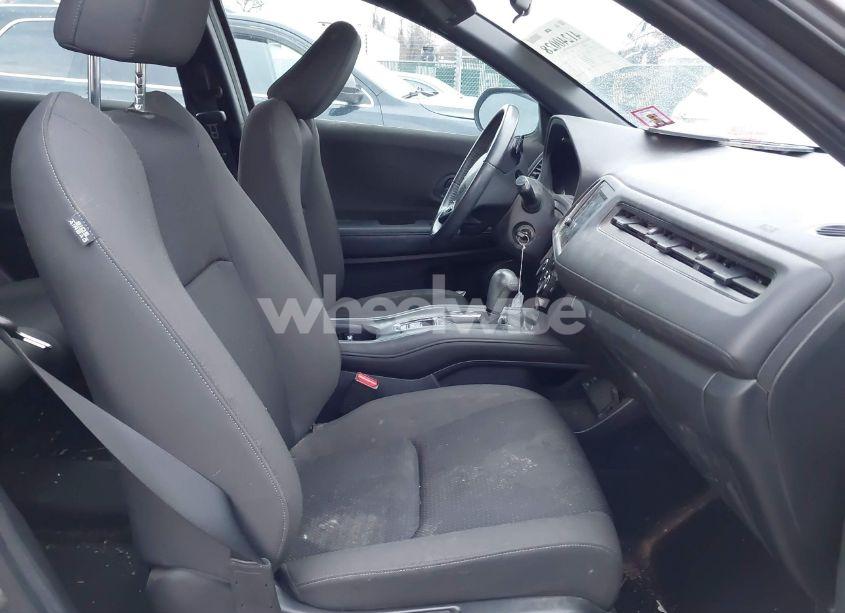 Photo 5 of 2019 Honda Hr-v SPORT (VIN 3CZRU6H11KG725644)