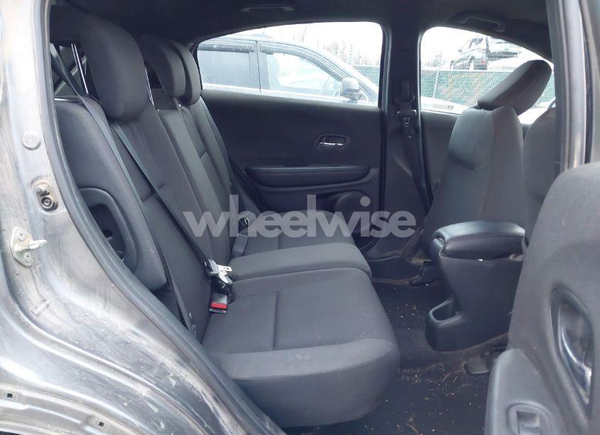 Photo 8 of 2019 Honda Hr-v SPORT (VIN 3CZRU6H11KG725644)