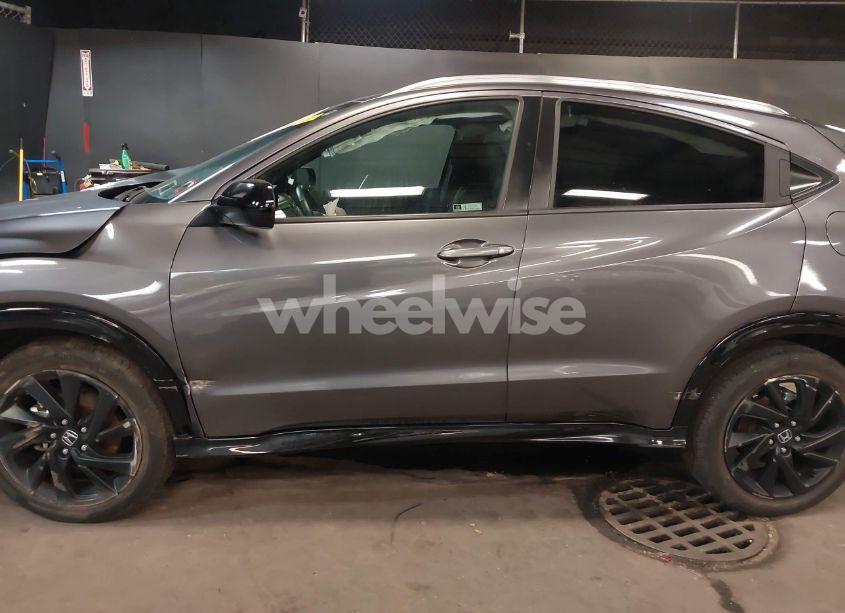 Photo 14 of 2021 Honda Hr-v AWD SPORT (VIN 3CZRU6H11MM740973)