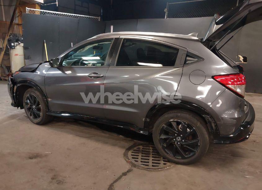 Photo 3 of 2021 Honda Hr-v AWD SPORT (VIN 3CZRU6H11MM740973)