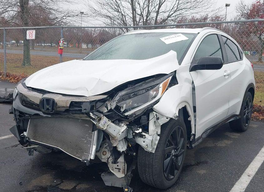 Photo 2 of 2022 Honda Hr-v AWD SPORT (VIN 3CZRU6H11NM710809)