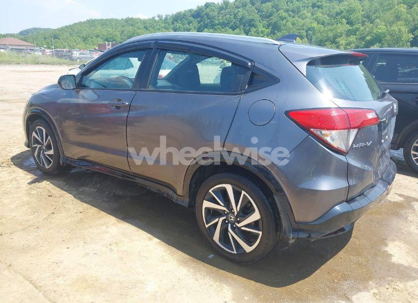 Photo 3 of 2019 Honda Hr-v SPORT (VIN 3CZRU6H12KG702938)