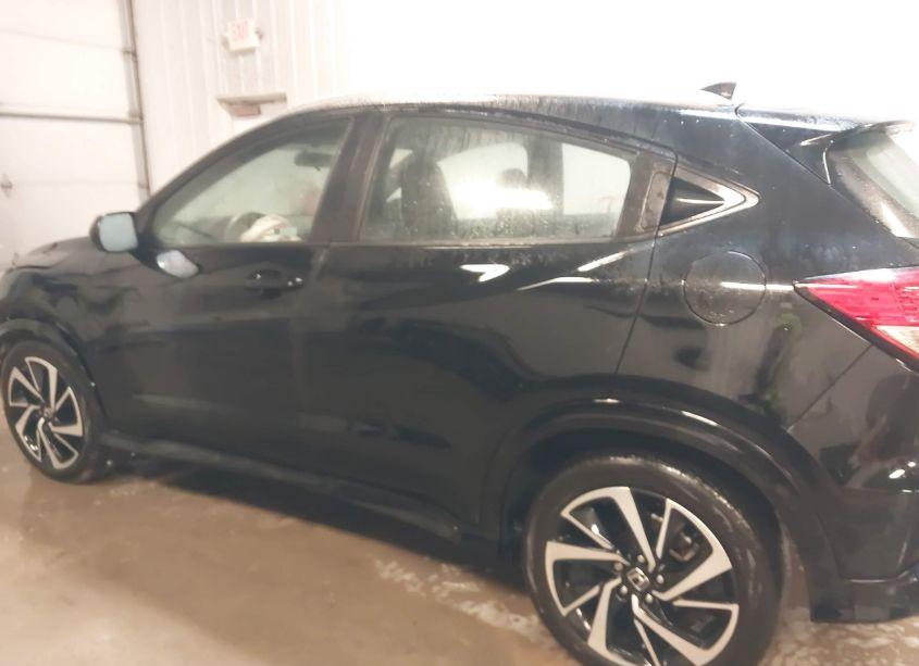 Photo 15 of 2019 Honda Hr-v SPORT (VIN 3CZRU6H12KG715799)