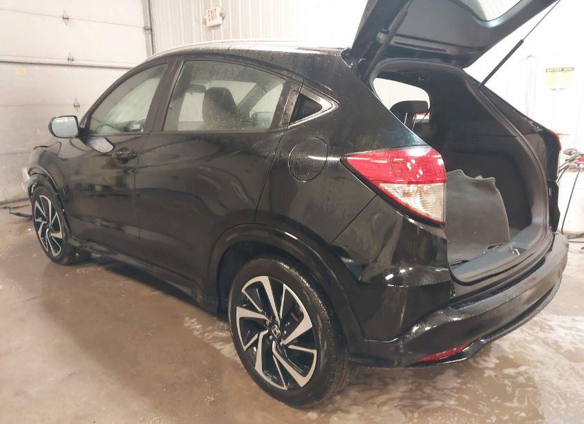 Photo 3 of 2019 Honda Hr-v SPORT (VIN 3CZRU6H12KG715799)