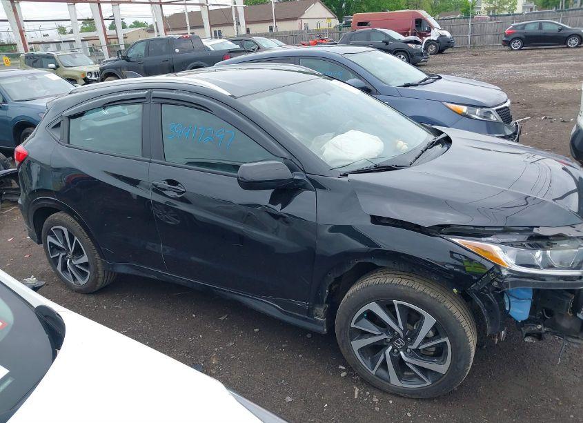 Photo 13 of 2019 Honda Hr-v SPORT (VIN 3CZRU6H12KG727807)