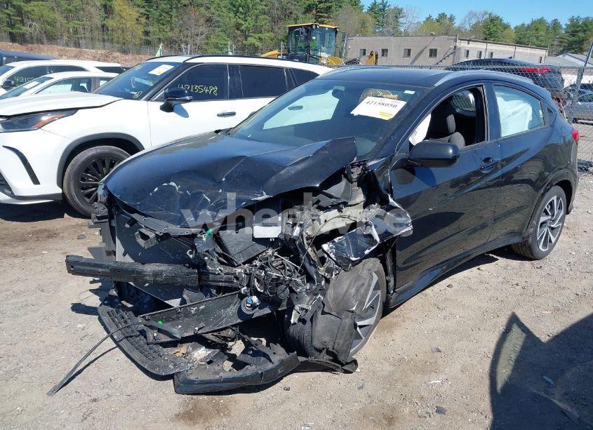 Photo 2 of 2019 Honda Hr-v SPORT (VIN 3CZRU6H12KG734630)