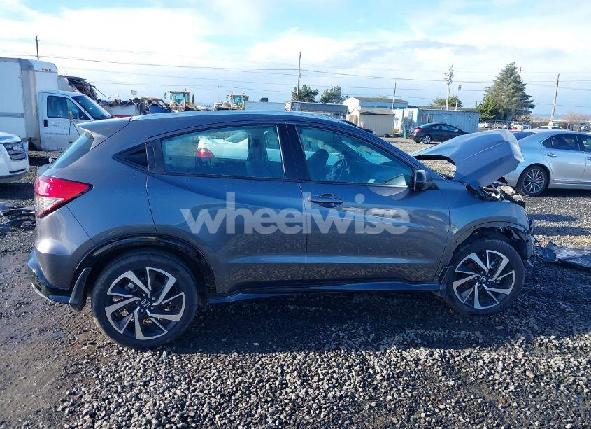 Photo 14 of 2019 Honda Hr-v SPORT (VIN 3CZRU6H13KG714144)