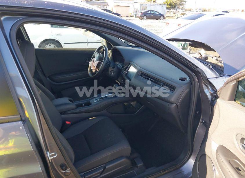 Photo 5 of 2019 Honda Hr-v SPORT (VIN 3CZRU6H13KG714144)