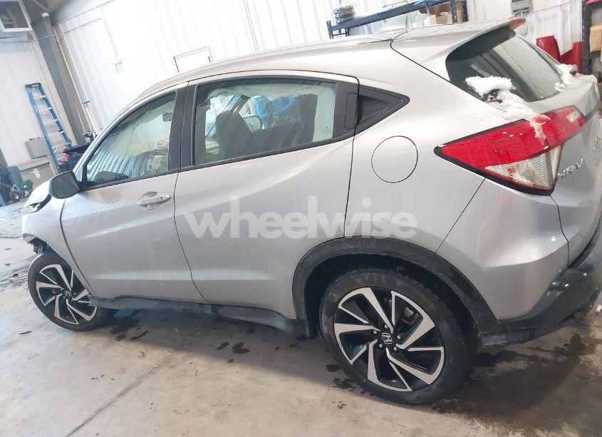 Photo 14 of 2019 Honda Hr-v SPORT (VIN 3CZRU6H13KG718789)