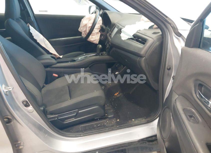 Photo 5 of 2019 Honda Hr-v SPORT (VIN 3CZRU6H13KG718789)