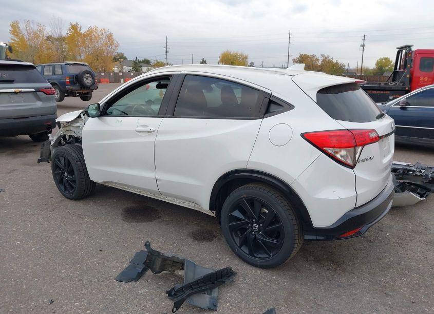 Photo 3 of 2021 Honda Hr-v AWD SPORT (VIN 3CZRU6H13MM752977)