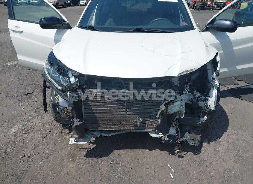 Photo 6 of 2022 Honda Hr-v AWD SPORT (VIN 3CZRU6H13NM706745)