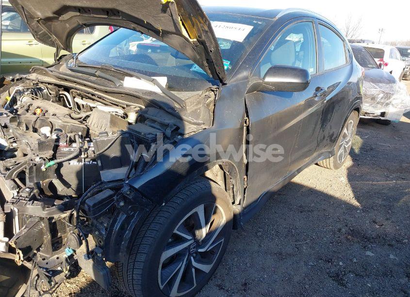 Photo 2 of 2019 Honda Hr-v SPORT (VIN 3CZRU6H14KG712628)