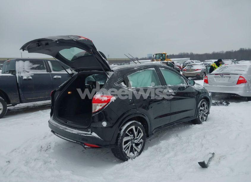 Photo 4 of 2019 Honda Hr-v SPORT (VIN 3CZRU6H14KG724052)