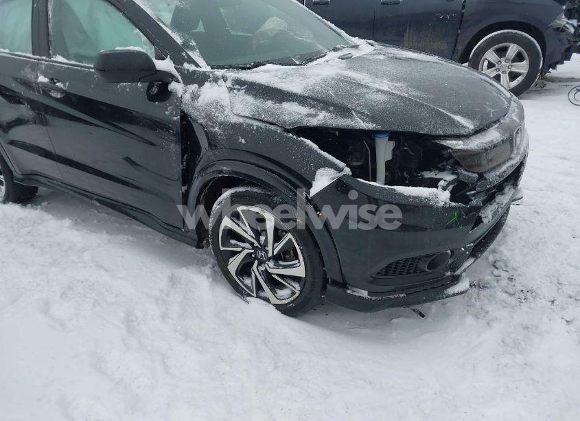 Photo 6 of 2019 Honda Hr-v SPORT (VIN 3CZRU6H14KG724052)