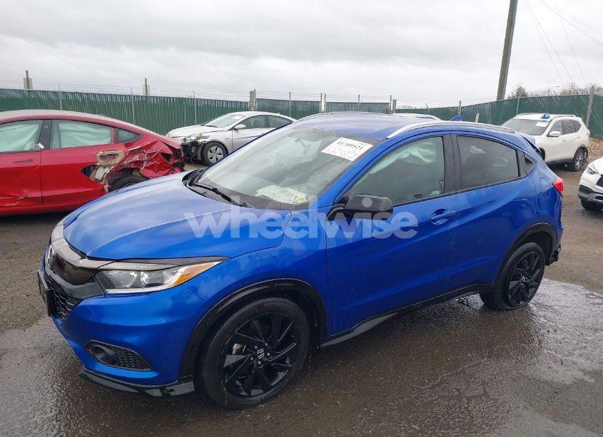 Photo 2 of 2022 Honda Hr-v AWD SPORT (VIN 3CZRU6H14NM769305)