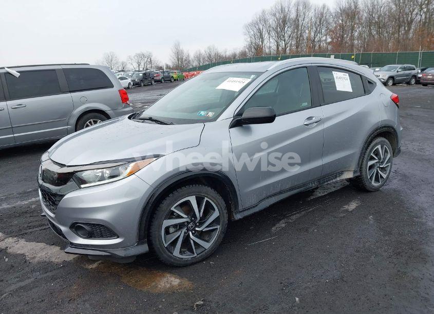 Photo 2 of 2019 Honda Hr-v SPORT (VIN 3CZRU6H15KG722553)