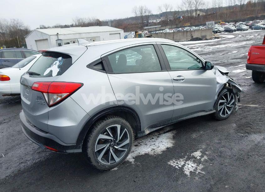 Photo 4 of 2019 Honda Hr-v SPORT (VIN 3CZRU6H15KG722553)