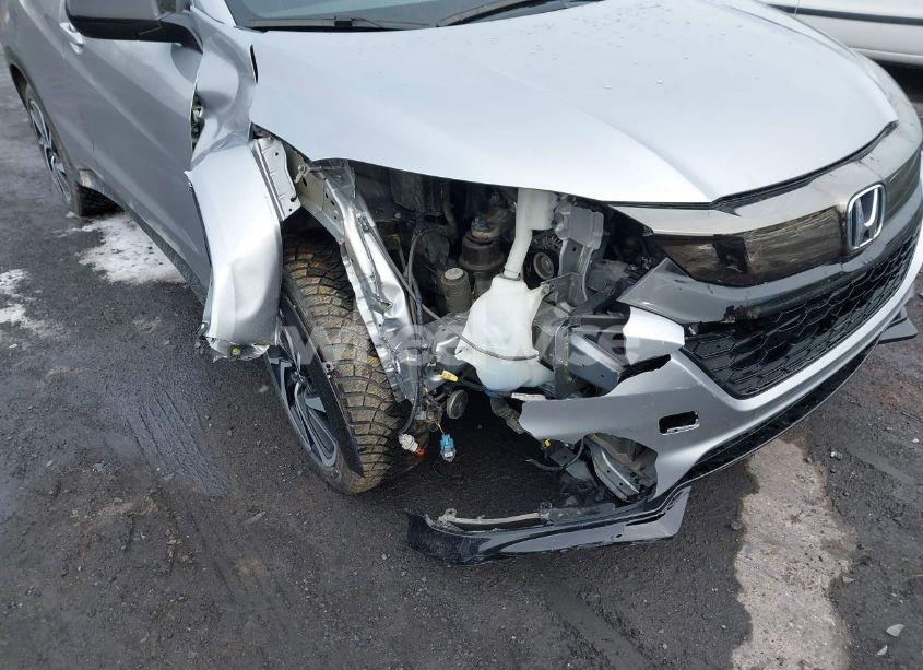 Photo 6 of 2019 Honda Hr-v SPORT (VIN 3CZRU6H15KG722553)