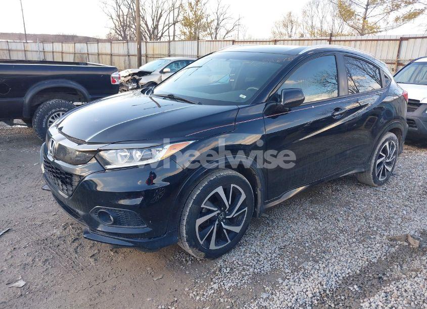 Photo 2 of 2020 Honda Hr-v AWD SPORT (VIN 3CZRU6H15LG700084)