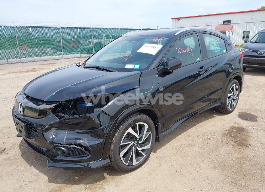 Photo 2 of 2020 Honda Hr-v AWD SPORT (VIN 3CZRU6H15LM712396)