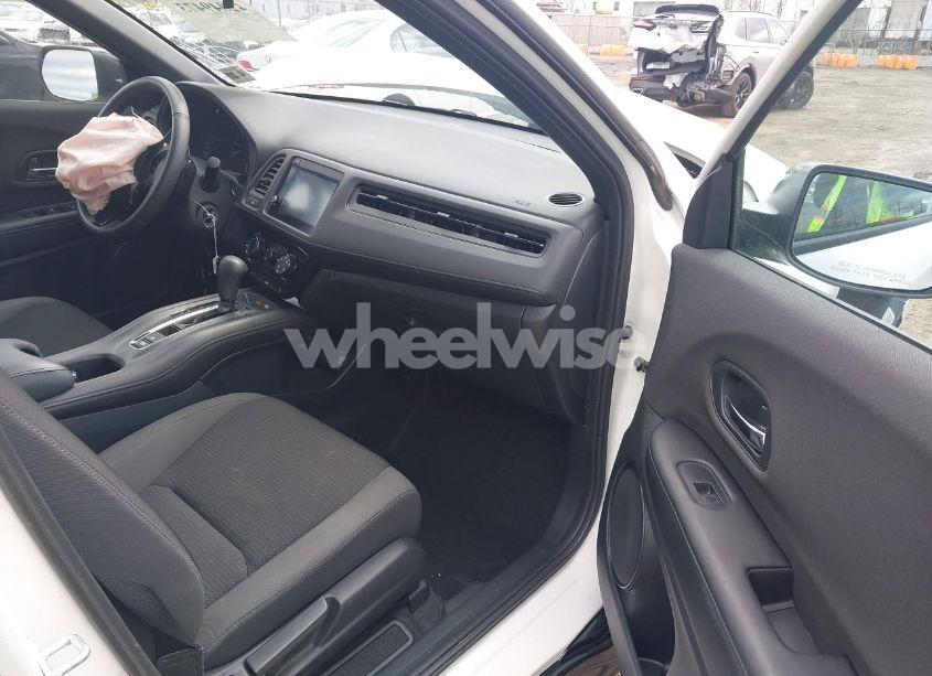 Photo 5 of 2022 Honda Hr-v AWD SPORT (VIN 3CZRU6H15NM755512)