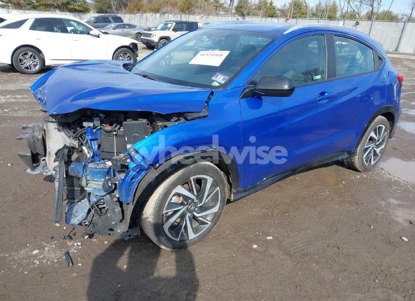 Photo 2 of 2019 Honda Hr-v SPORT (VIN 3CZRU6H16KG726269)