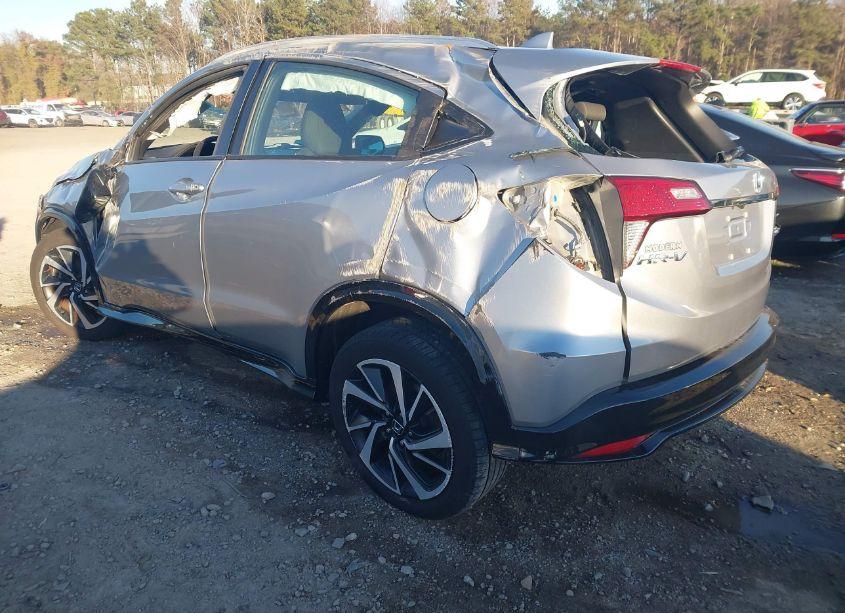 Photo 3 of 2019 Honda Hr-v SPORT (VIN 3CZRU6H16KM740643)