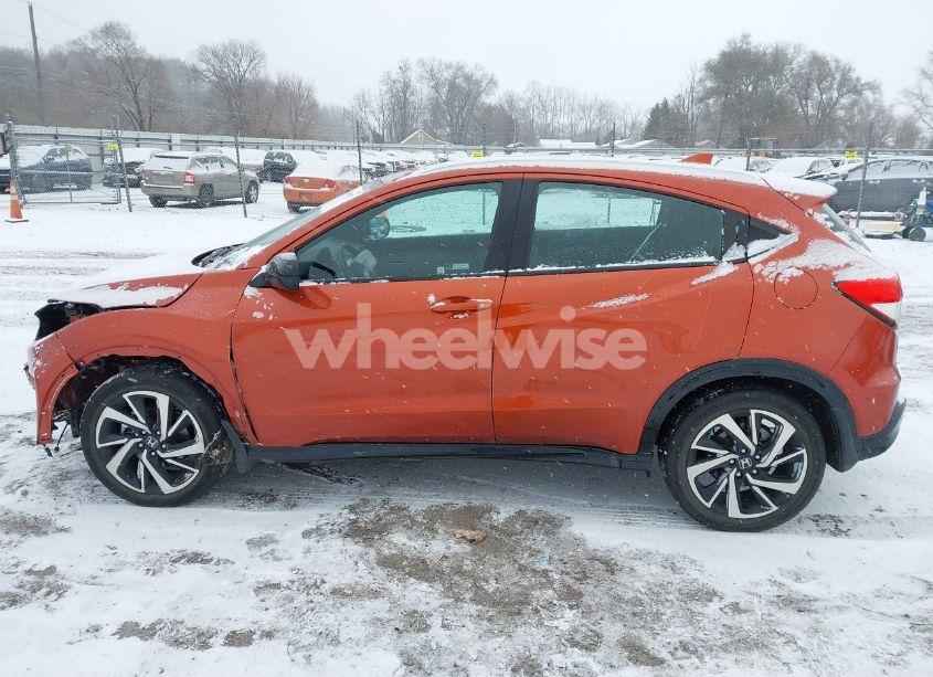Photo 15 of 2020 Honda Hr-v AWD SPORT (VIN 3CZRU6H16LG703432)