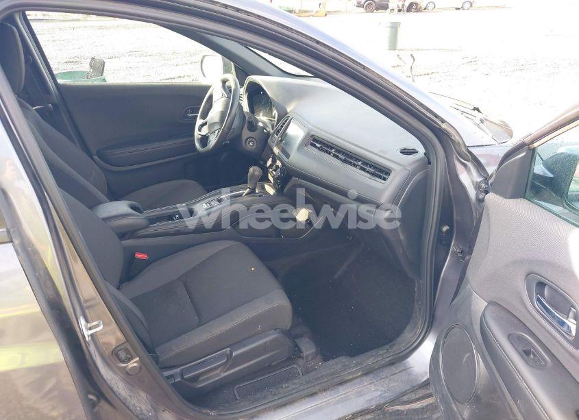 Photo 5 of 2022 Honda Hr-v AWD SPORT (VIN 3CZRU6H16NM703077)