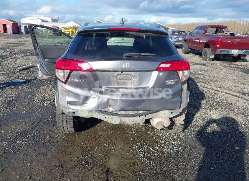 Photo 6 of 2022 Honda Hr-v AWD SPORT (VIN 3CZRU6H16NM703077)