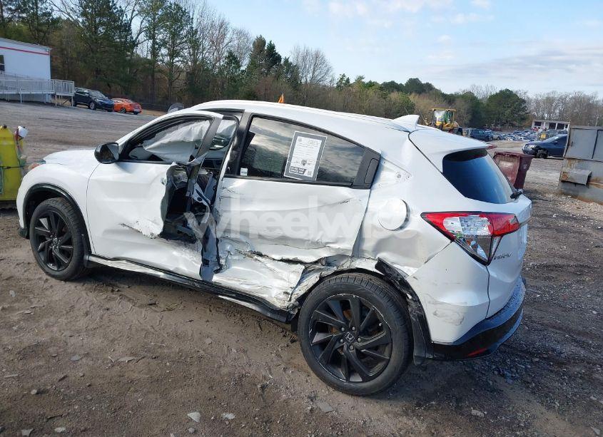 Photo 3 of 2022 Honda Hr-v AWD SPORT (VIN 3CZRU6H16NM708702)