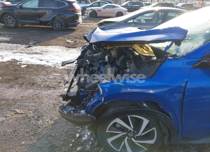 Photo 6 of 2019 Honda Hr-v SPORT (VIN 3CZRU6H17KG709643)