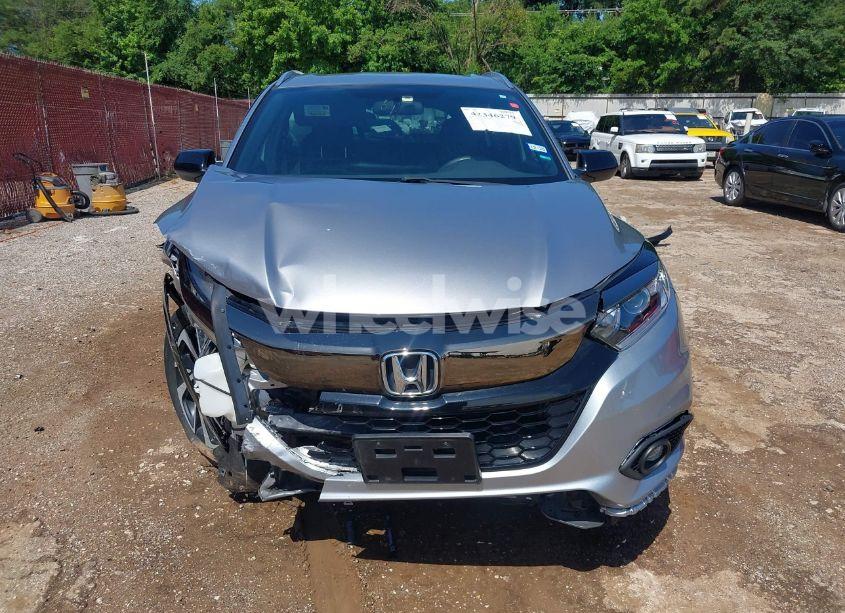 Photo 6 of 2019 Honda Hr-v SPORT (VIN 3CZRU6H17KG714390)