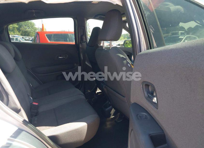 Photo 8 of 2019 Honda Hr-v SPORT (VIN 3CZRU6H17KG714390)