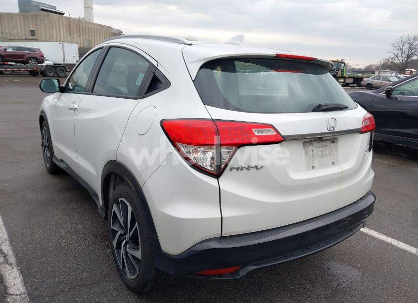 Photo 3 of 2019 Honda Hr-v SPORT (VIN 3CZRU6H17KM709093)