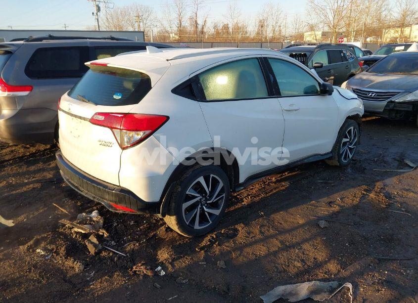 Photo 4 of 2020 Honda Hr-v AWD SPORT (VIN 3CZRU6H17LM712044)